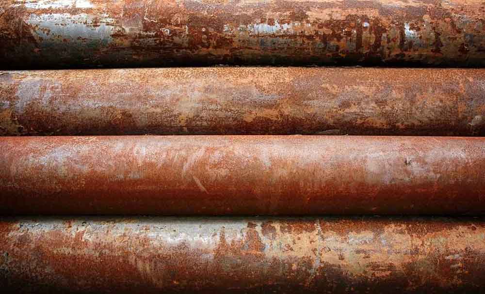 corroded cast iron pipes